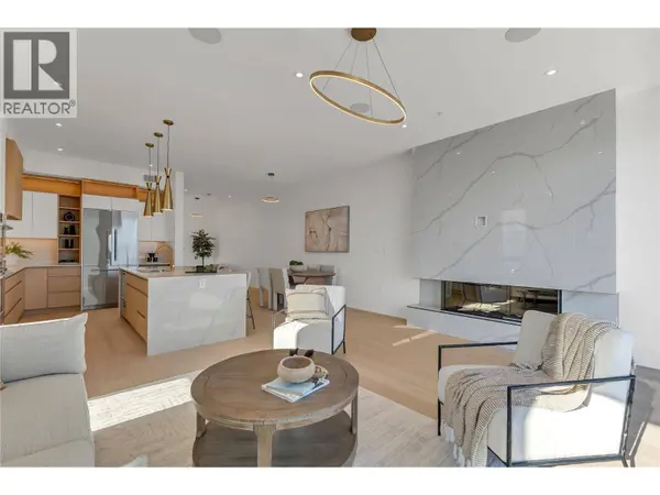 602 Lakeshore DR #401, Penticton, BC V2A1B9