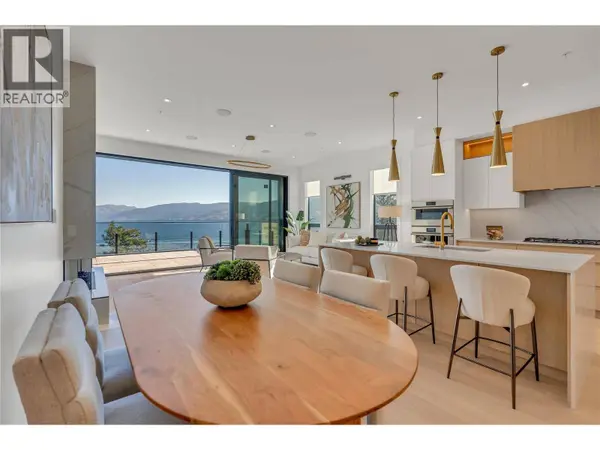 602 Lakeshore DR #401, Penticton, BC V2A1B9