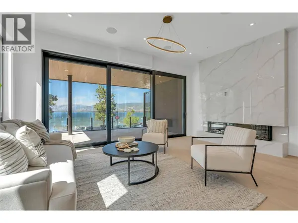 602 Lakeshore DR #201, Penticton, BC V2A1B9