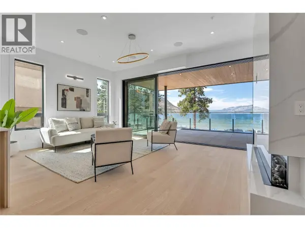 602 Lakeshore DR #201, Penticton, BC V2A1B9