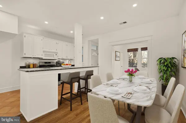 38 SHERMAN CIR NW, Washington, DC 20011