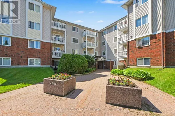 268 Lorry Greenberg DR #106, Ottawa, ON K1T3K1