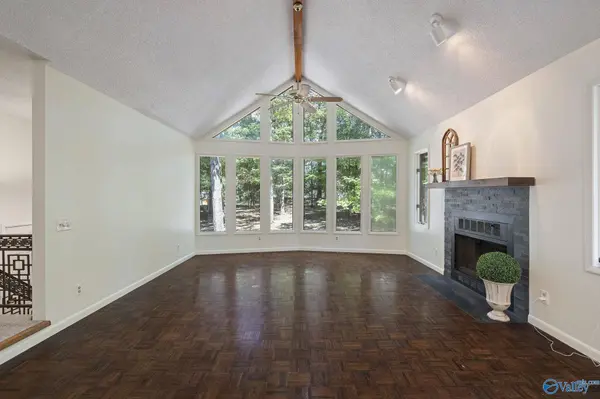 108 Quail Hollow Road NW, Huntsville, AL 35806