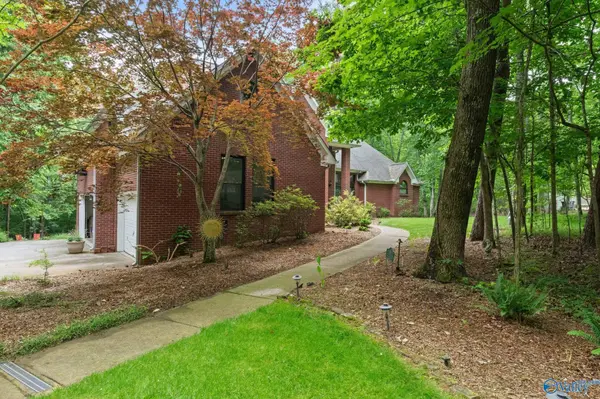 13571 Monte Vedra Road SE, Huntsville, AL 35803