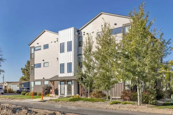 1295 Thomas DR #204