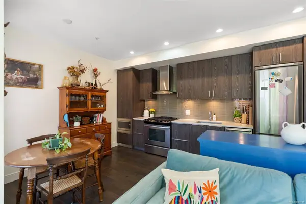 1011 Burdett Ave ##105, Victoria, BC V8V 3G9