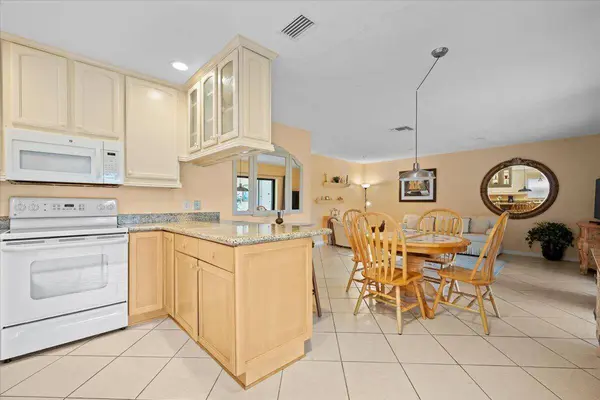 1419 Riverside CIR, Wellington, FL 33414