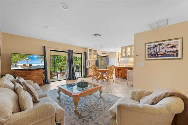 1419 Riverside CIR, Wellington, FL 33414