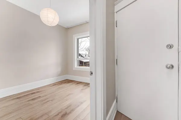 170 Ivy CRES #2, New Edinburgh - Lindenlea, ON K1M 1X6