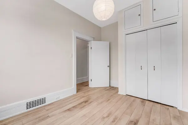 170 Ivy CRES #2, New Edinburgh - Lindenlea, ON K1M 1X6