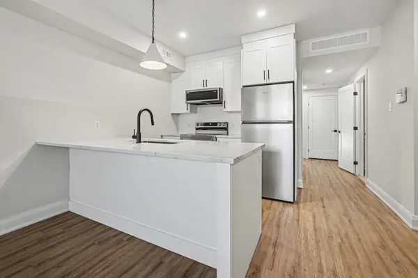 35 Monk ST #1, Glebe - Ottawa East And Area, ON K1S 3Y7