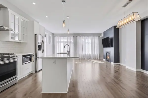 118 Kestrel ST, Blossom Park - Airport And Area, ON K1T 0P8