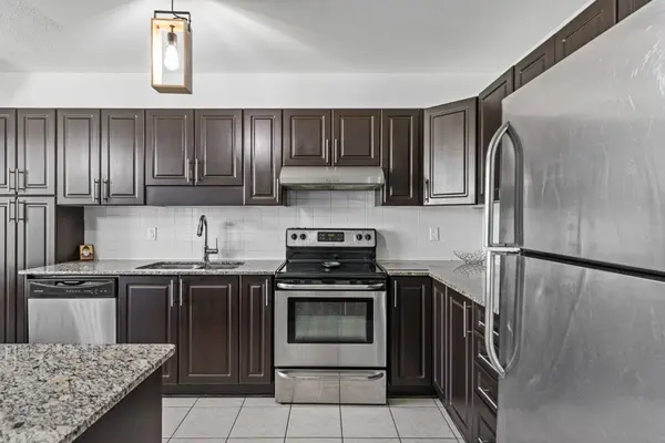 212 Macoun CIR, Hunt Club - South Keys And Area, ON K1T 0H9