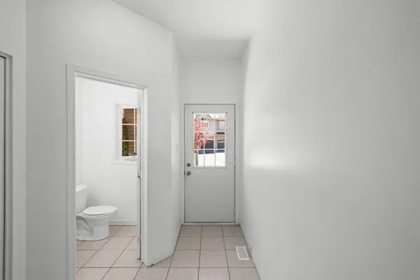 212 Macoun CIR, Hunt Club - South Keys And Area, ON K1T 0H9