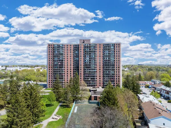 665 Bathgate DR #301, Overbrook - Castleheights And Area, ON K1K 3Y4