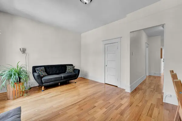 172 Ivy CRES #2, New Edinburgh - Lindenlea, ON K1M 1X6
