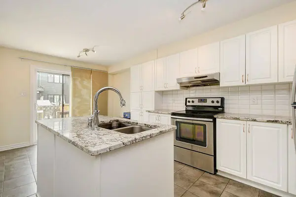 561 Petrichor CRES, Orleans - Cumberland And Area, ON K4A 0Y4