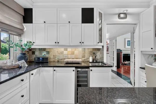 1907 Fairmeadow CRES, Alta Vista And Area, ON K1H 7B8