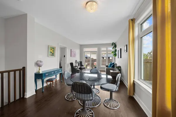 538 Silverbell CRES, Blossom Park - Airport And Area, ON K1T 0P1
