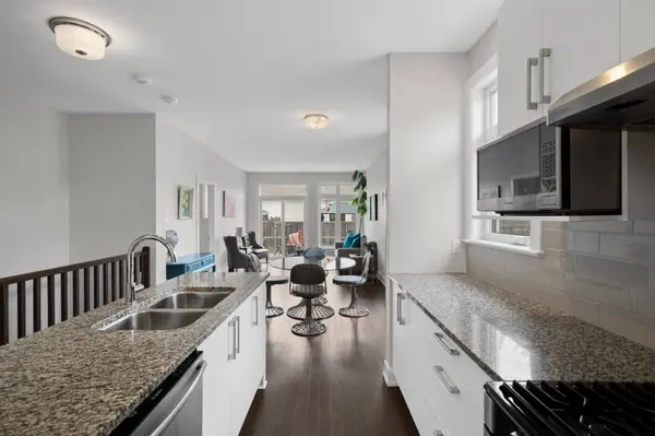538 Silverbell CRES, Blossom Park - Airport And Area, ON K1T 0P1