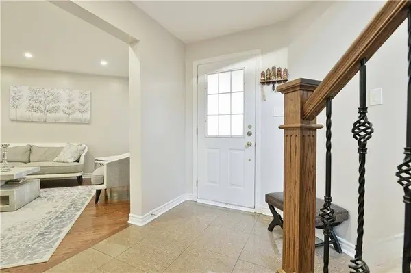 13 Picasso DR, Hunt Club - South Keys And Area, ON K1G 5S9
