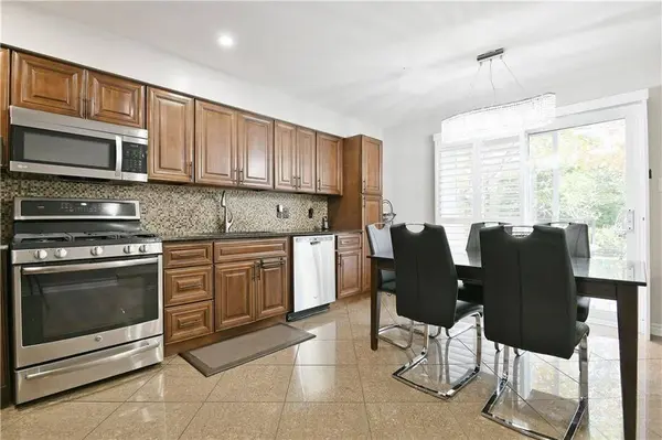 13 Picasso DR, Hunt Club - South Keys And Area, ON K1G 5S9