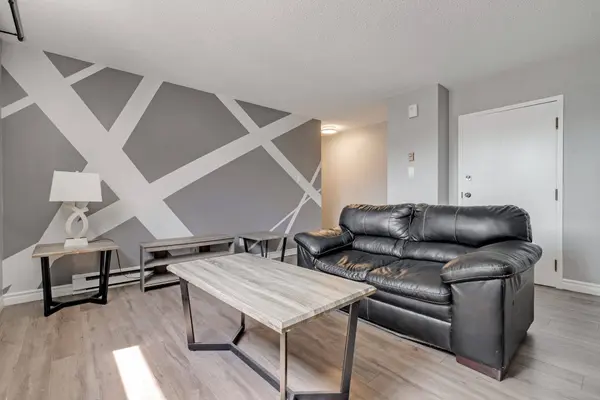 472 Rideau ST #A, Lower Town - Sandy Hill, ON K1N 5Z4