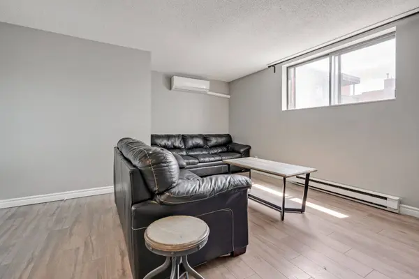 472 Rideau ST #A, Lower Town - Sandy Hill, ON K1N 5Z4