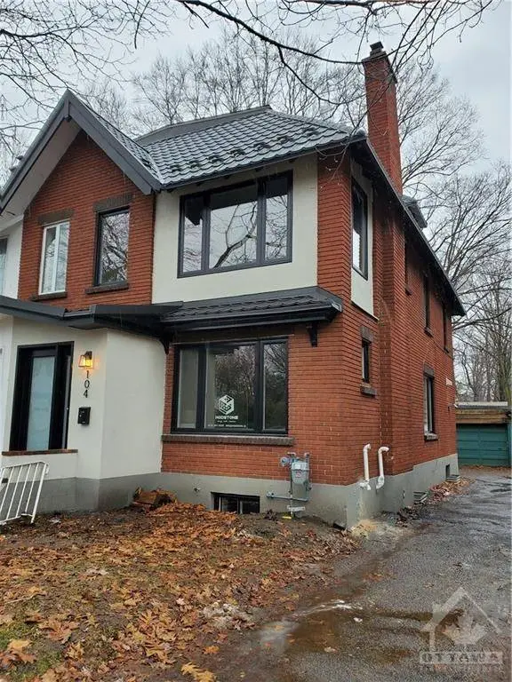 104 Maple LN