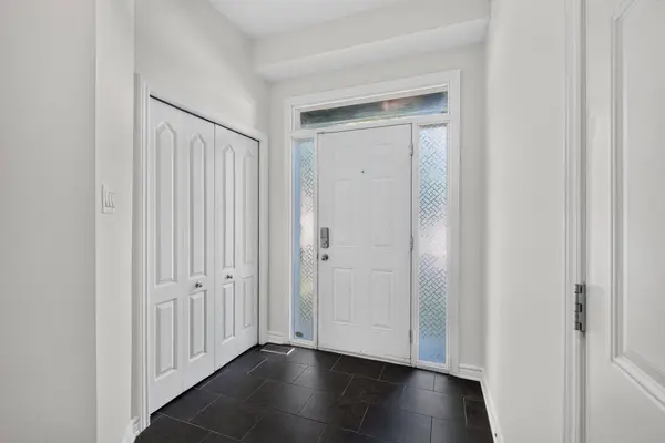 120 Spartina ST, Blossom Park - Airport And Area, ON K1T 0G6