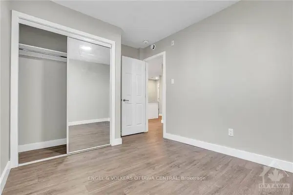 8 Philip ST #3, Smiths Falls, ON K7A 3L6