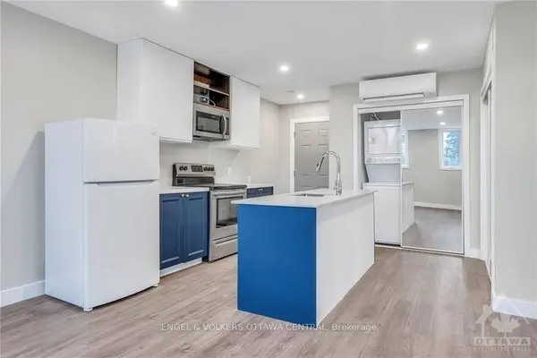 8 Philip ST #3, Smiths Falls, ON K7A 3L6