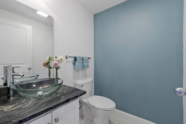 129 Merrimac Street #16, Newburyport, MA 01950