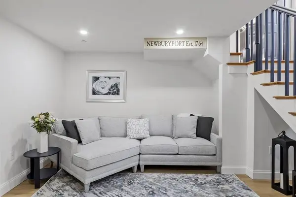 129 Merrimac Street #16, Newburyport, MA 01950