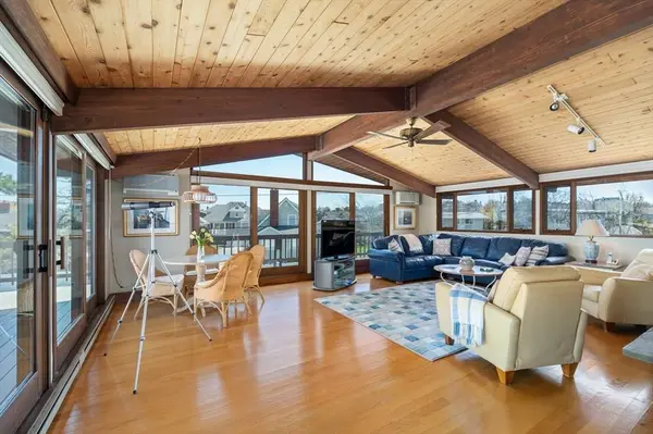 9 Sandy Way, Gloucester, MA 01930