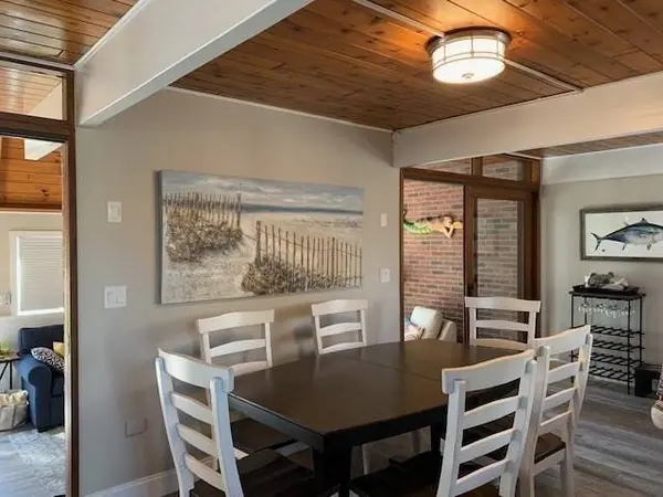 1 Sandy Way, Gloucester, MA 01930