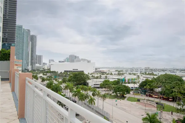 253 NE 2nd Street #315, Miami, FL 33132