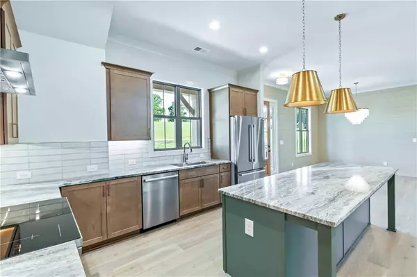 1250 Owen Glen DR, Blairsville, GA 30512