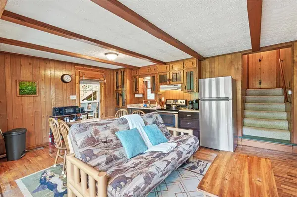 55 River Bend LN, Blue Ridge, GA 30513