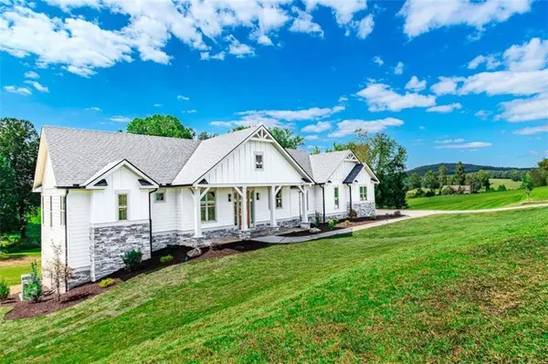1250 Owen Glen DR, Blairsville, GA 30512