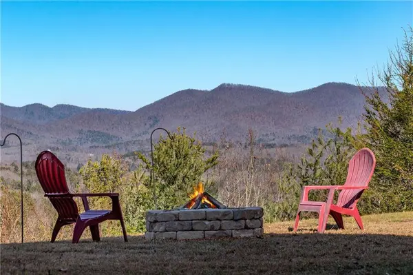 27 Sky High DR, Blairsville, GA 30512