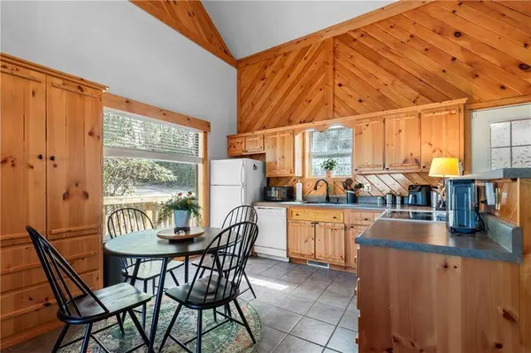 204 Fortenberry Creek RD, Blairsville, GA 30512