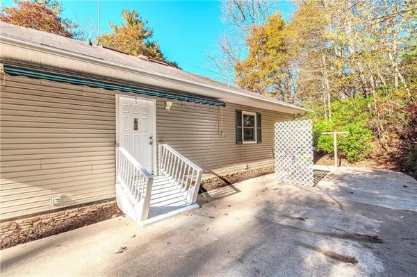 339 Wehunt RD, Blue Ridge, GA 30513