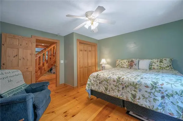 495 Dockery LN, Mineral Bluff, GA 30559