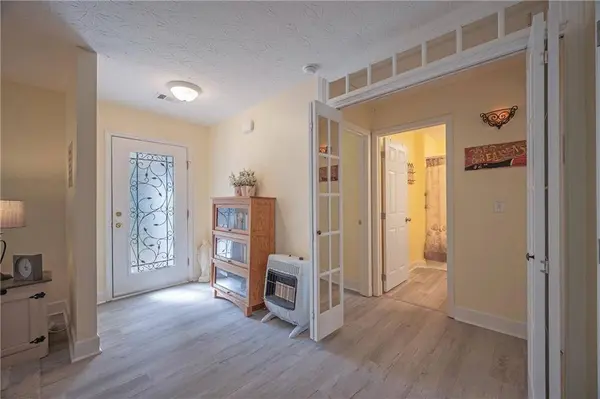 207 Dogwood DR, Epworth, GA 30541