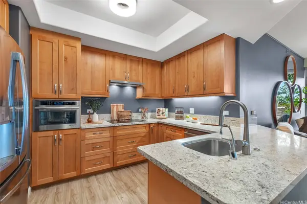 1 Keahole PL #1513, Honolulu, HI 96825