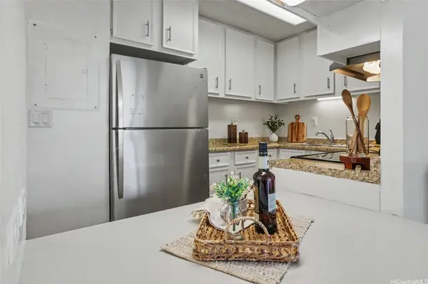 1114 Wilder AVE #503, Honolulu, HI 96822