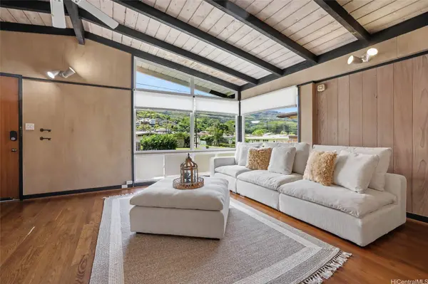 3536 Pinao ST, Honolulu, HI 96822