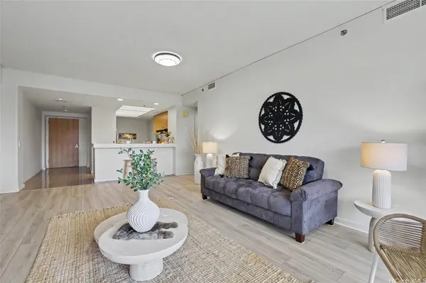 1 Keahole PL #1512, Honolulu, HI 96825