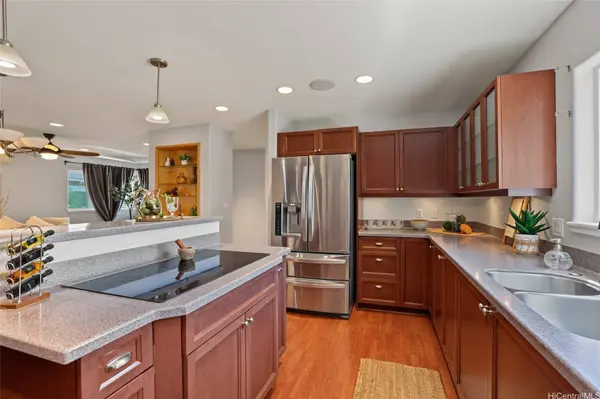 3210 Oahu AVE, Honolulu, HI 96822